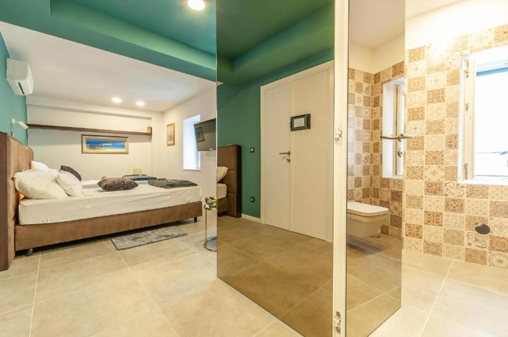 X Boutique Marinac Studio Apartments & Rooms ชิเบนิก ภายนอก รูปภาพ