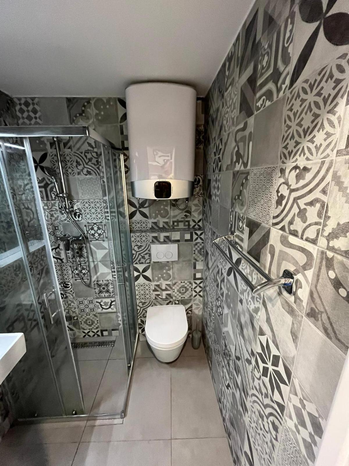 X Boutique Marinac Studio Apartments & Rooms ชิเบนิก ภายนอก รูปภาพ